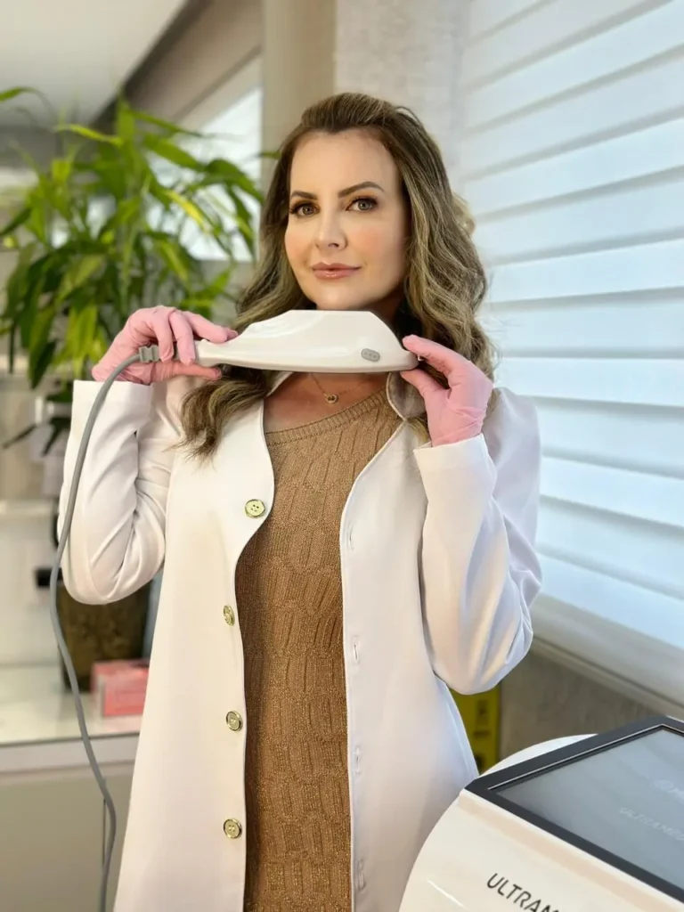 Dra-Daniela-fiamoncini-estetica-bigorrilho-Curitiba-_7_